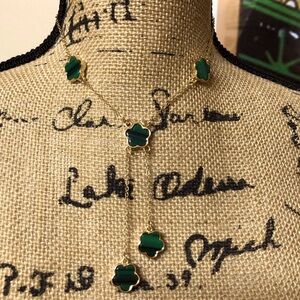 SOLD‼️ Elegant Gold and Green Clover Necklace NEW!!